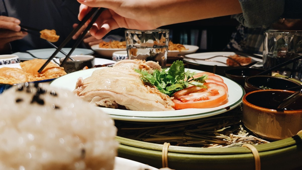 社會在走，餐廳口袋名單要有，今晚就去Chope Chope Eatery佔位吃飯！